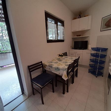 House-Apartments Ela -Mirca- Family Holiday Mirce المظهر الخارجي الصورة