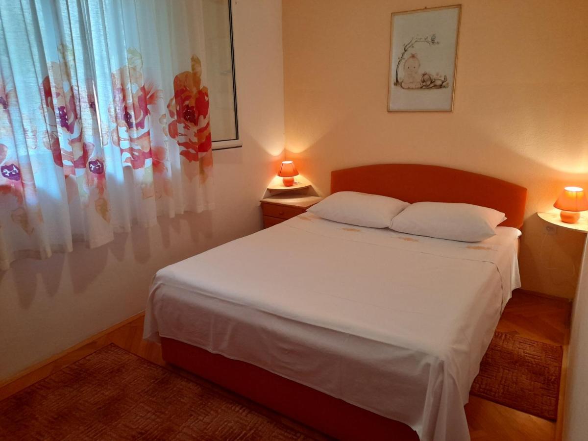 House-Apartments Ela -Mirca- Family Holiday Mirce المظهر الخارجي الصورة